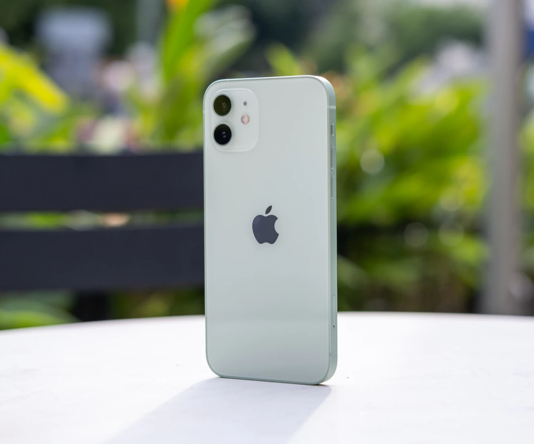 普兰苹果手机维修分享iPhone 12 不慎落入水中如何处理 
